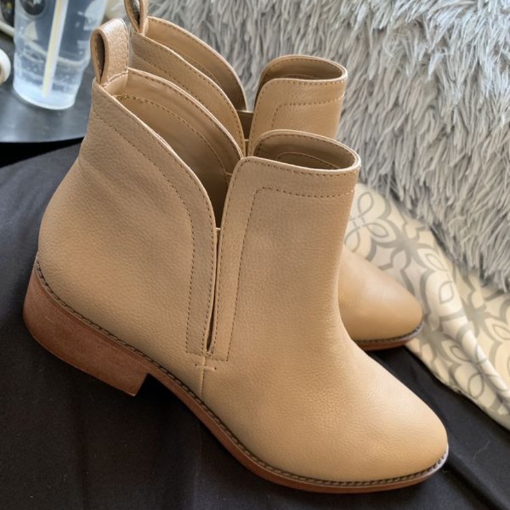 Forever 21 booties